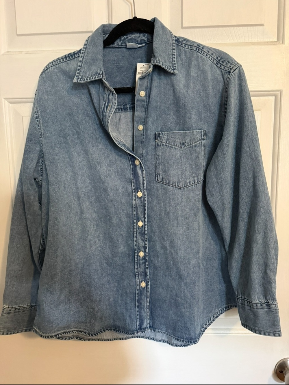 NWT Gap Oversized Denim button down shirt - Picture 2 of 6